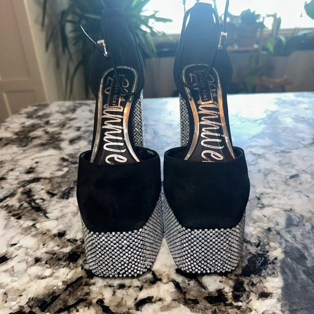 Gianni Bini Kaelani Rhinestone Black Suede Platform Heels Women’s Size 8.5